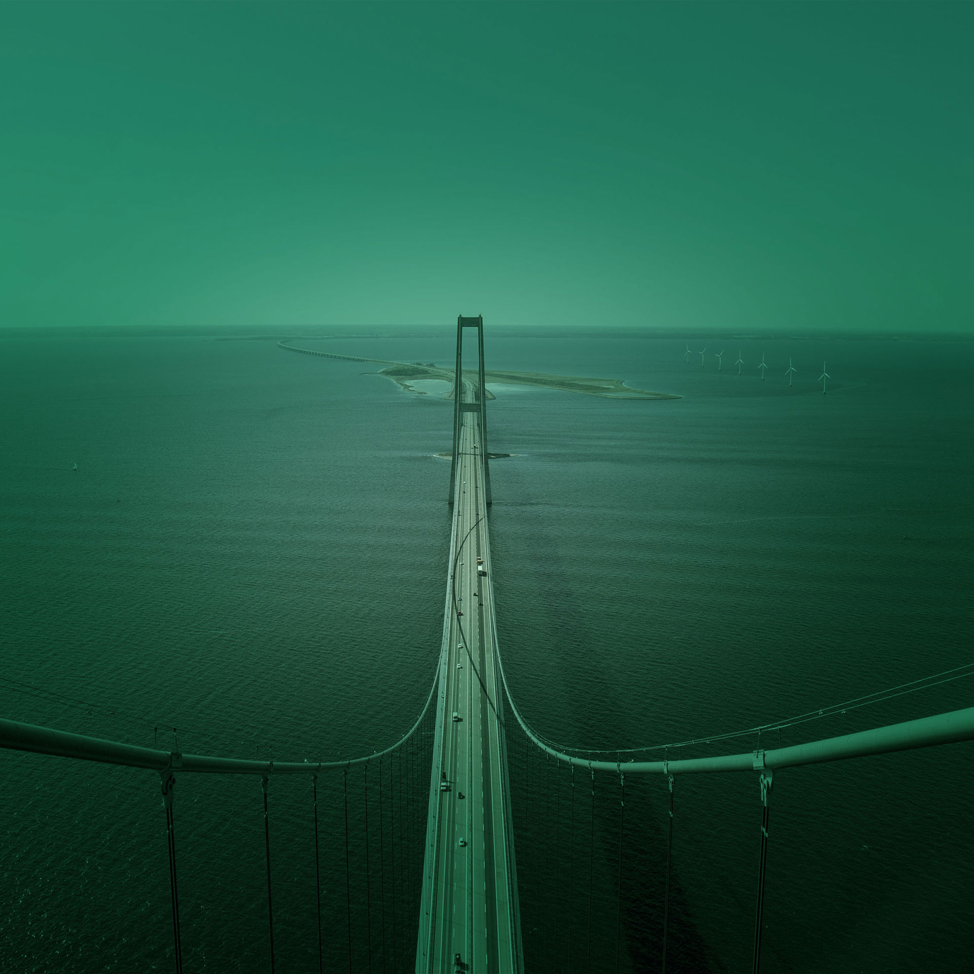 Bro Storebælt Green Overlay